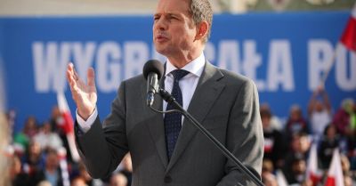 Trzaskowski w bezpośrednich spotkaniach mobilizuje wyborców mniejszych miejscowości